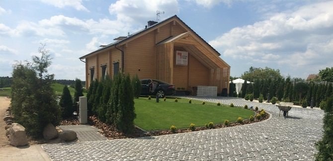 Casa-bungalow, 6 camere, progetto realizzato in Polonia