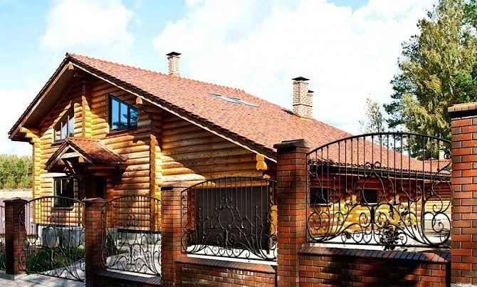 Casa di legno di tronchi "Russo" 220 m2  