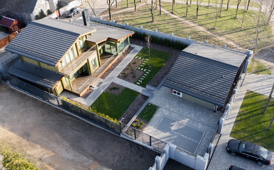 Casa in legno da travi incollate con terrazza coperta, il progetto "Casa IT" 250 m²  